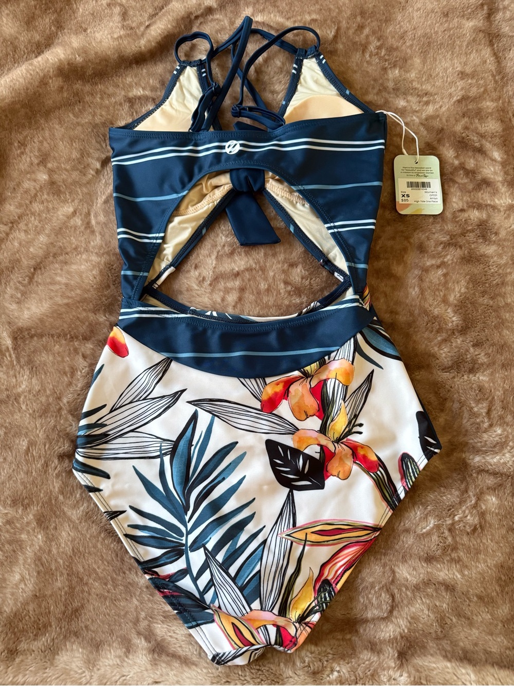 Amiya High Tide One Piece - Picture 9 of 13